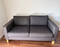Zweier Sofa grau Stoffbezug guter Zustand