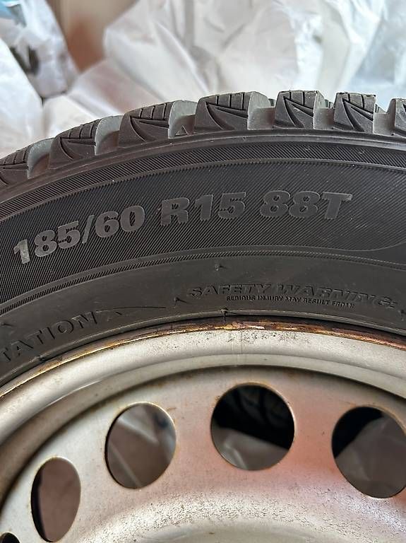 Pneus & Kompletträder: 4 cerchi+gomme 185/60 r15 – Gebraucht aus Morbio Inferiore von udry65 1