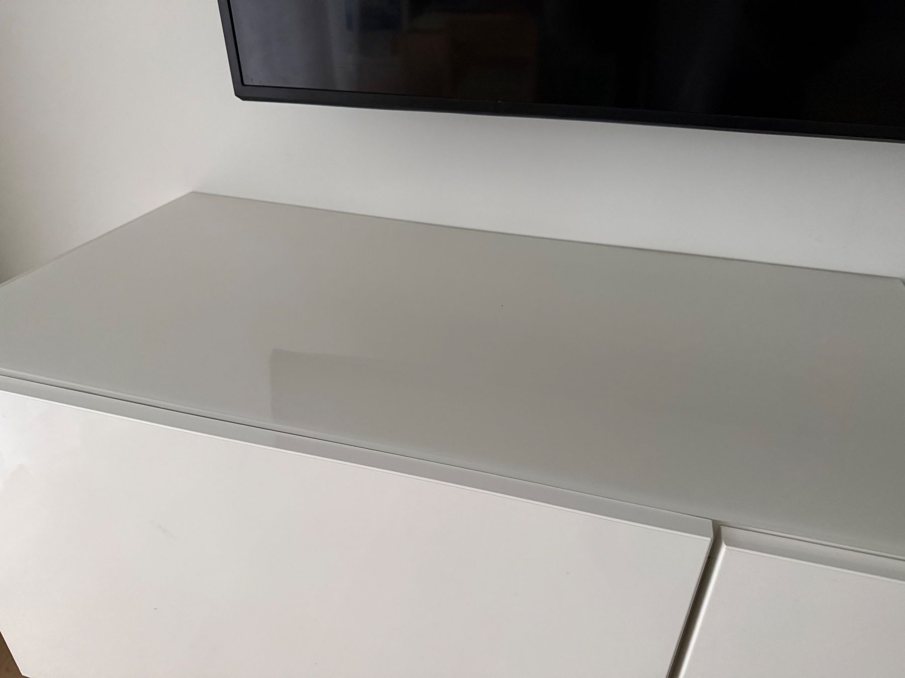 Ikea Mobili TV: Besta TV-Bank – Usato da Schaffhausen venduto da ERN58 1