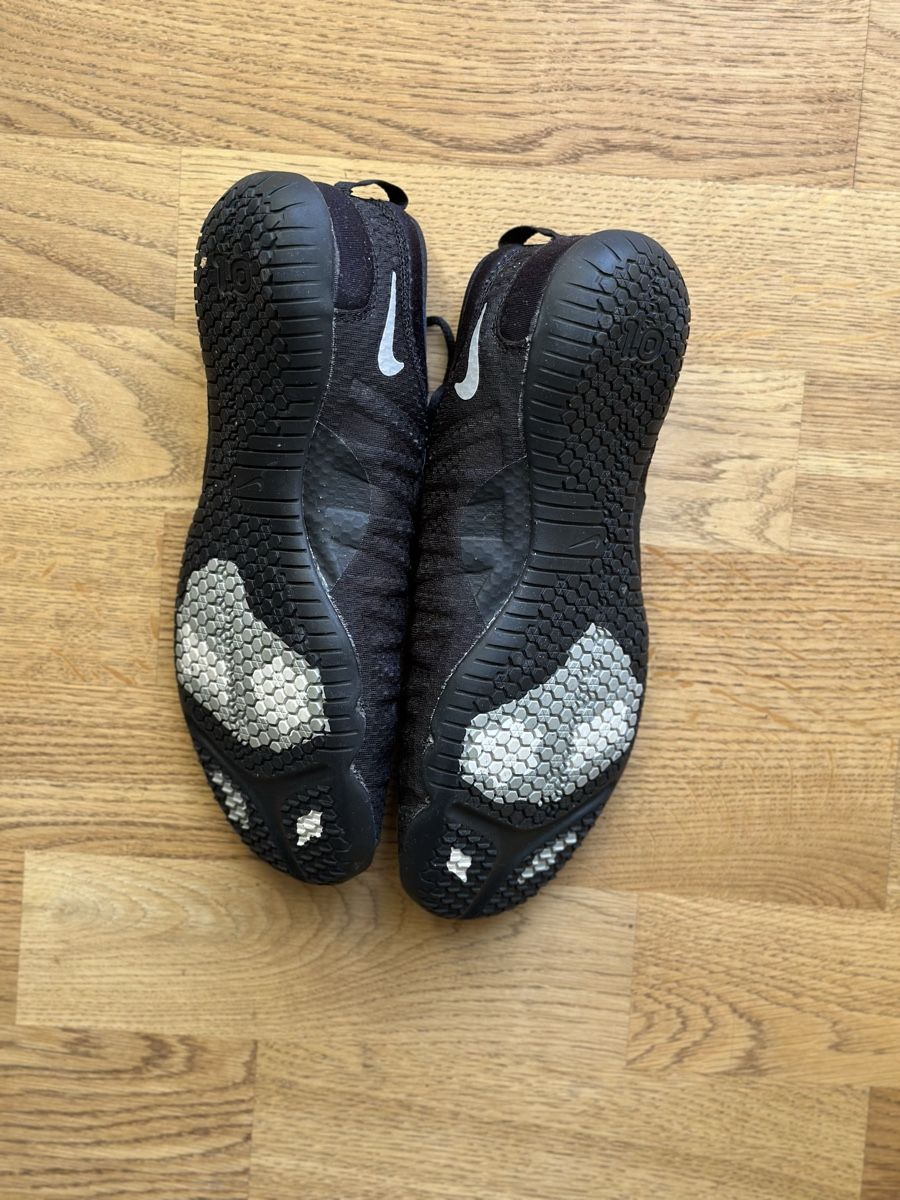 Nike Scarpe da uomo: Nike Barefoot Trainingsschuh,Grösse 41,schwarz – Usato da Basel venduto da FatmaCan52 4