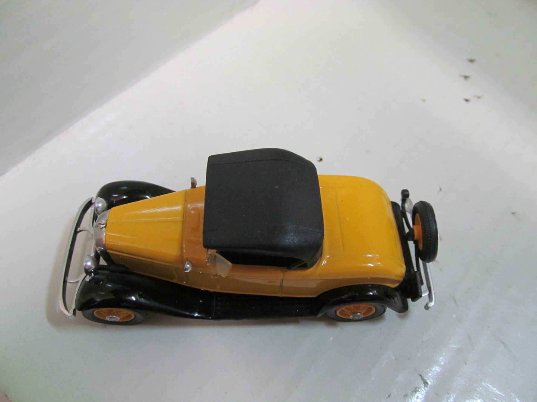 Ford Modellini d'auto: FORD V8 1932  ELIGOR  1:43 – Nuovo (secondo la descrizione) da Grueningen venduto da malamut56 3