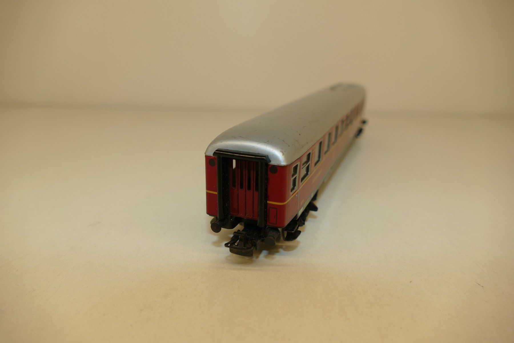 Märklin Modellini di ferrovie: Märklin H0: DSG Speisewagen – Usato da Niederhasli venduto da rail-duerst 1