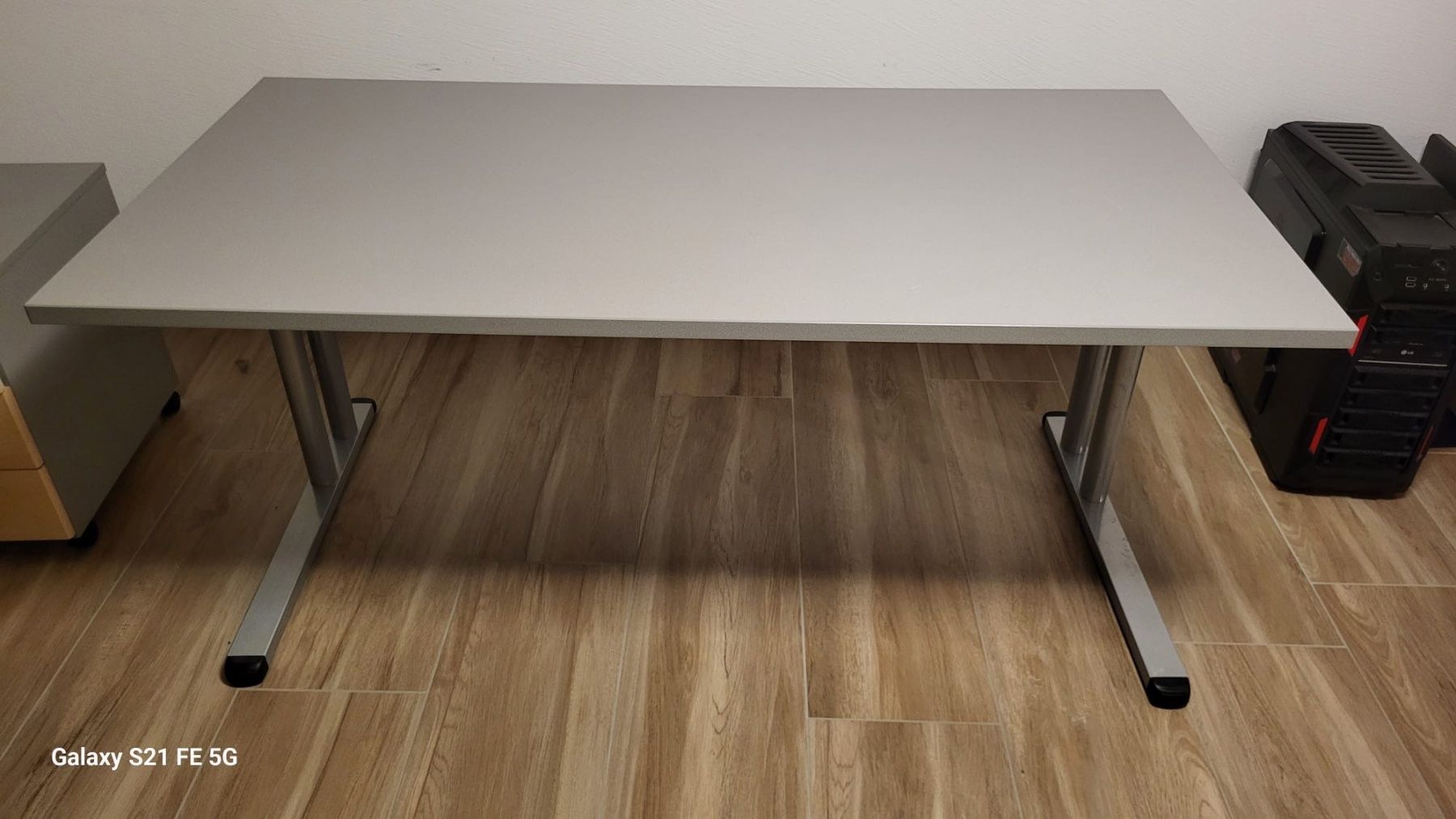 Scrivanie: Bürotisch mit Kommode zu verkaufen – Usato da Affoltern am Albis venduto da Russi66 1