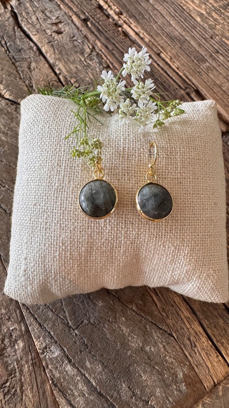 Ohrringe & -stecker: Wunderschön: Vergoldete Ohrhänger aus Labradorit – Neu und originalverpackt aus Rombach von Ivreajewels 1