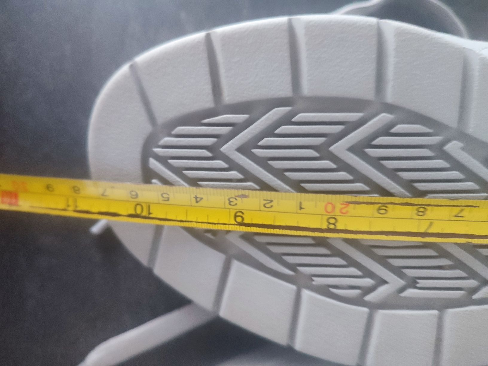 Puma Scarpe da donna: Puma Schuhe Gr. 40 – Usato da Rüti ZH venduto da syzu 2