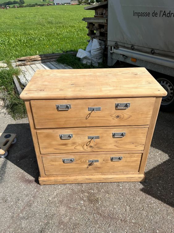 ART 964-C Commode sapin sablé (D'occasion) à Pont-La-Ville pour CHF 399 ...