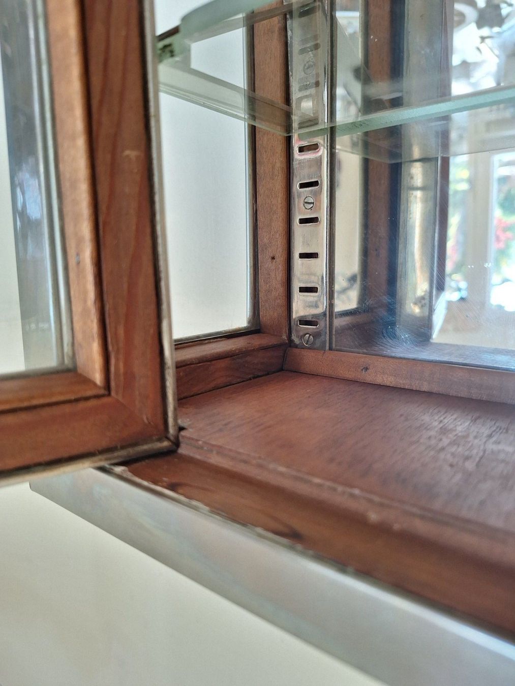Vetrine: Antike Vitrine Metall/Glas Medizin – Usato da Erlenbach ZH venduto da Sondeiwendiz 4