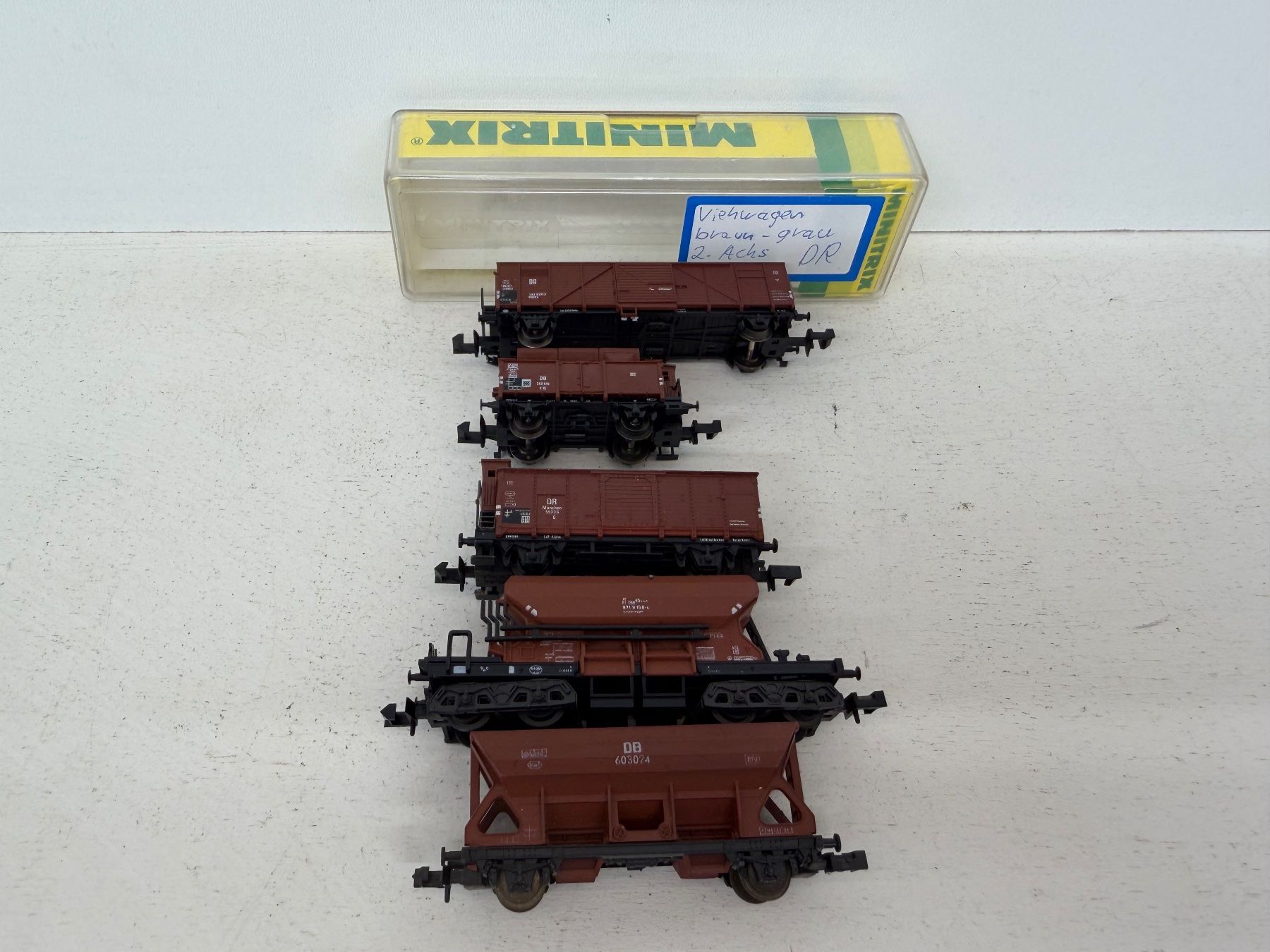 Trix Modelleisenbahnen: Trix  13623, 13667 Güterwagen – Gebraucht aus Büsserach von ModellbahnDepot