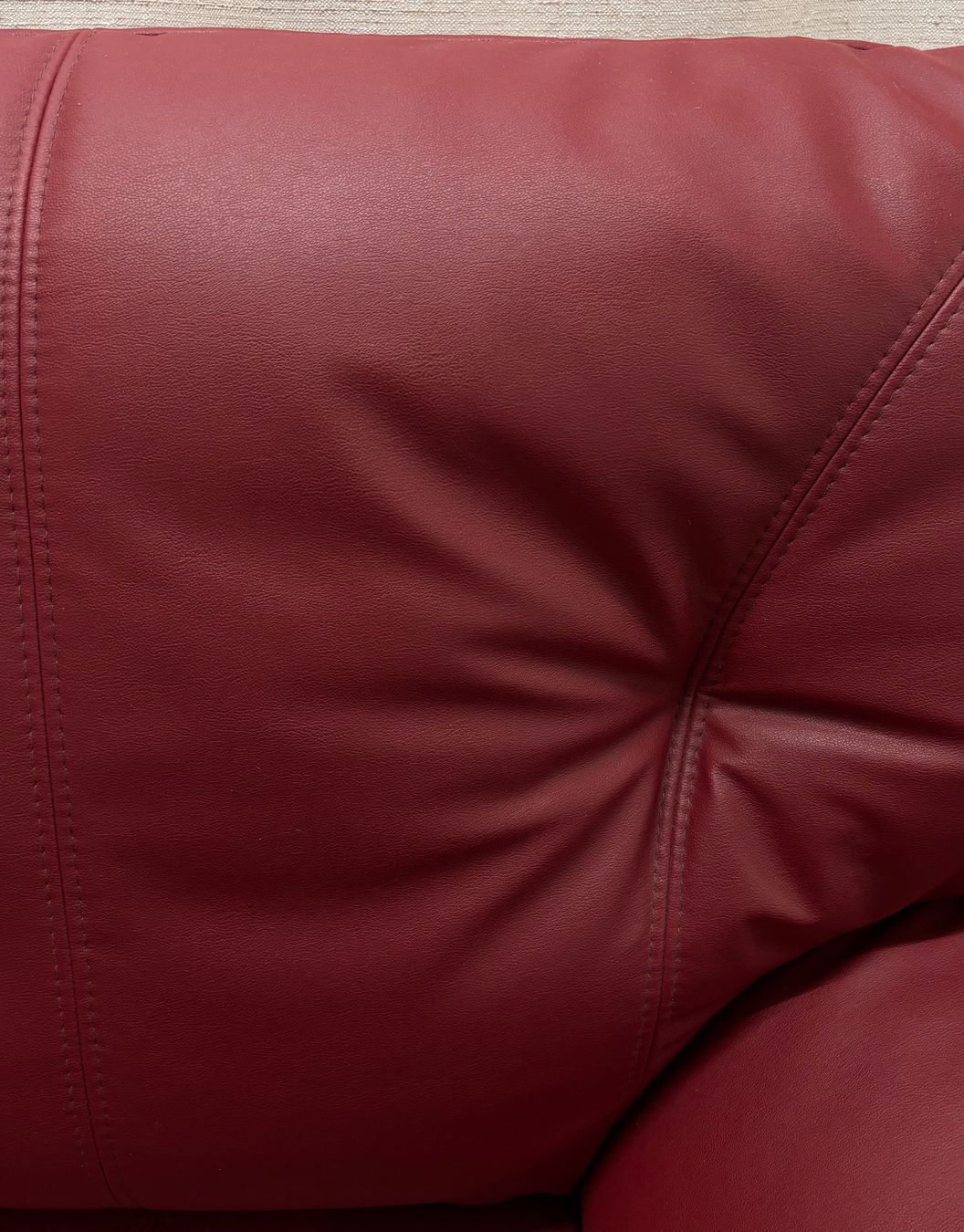Divani: Rotes Kunstleder Sofa Bordeaux | TOP ZUSTAND – Usato da Suhr venduto da twt_gb7n 6