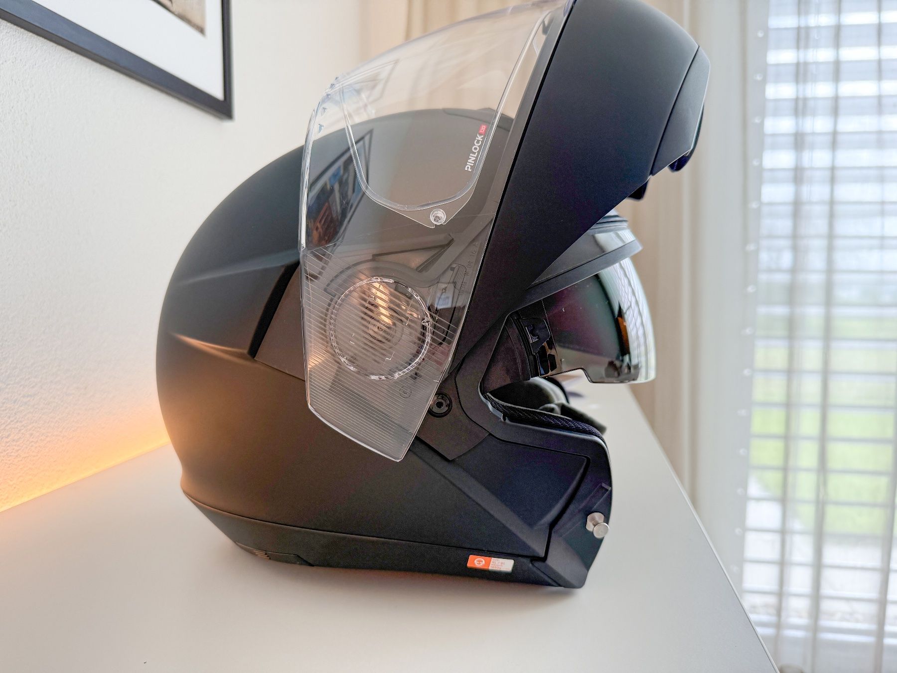 Schuberth Helme & Visiere: Schuberth C4 Pro inkl. Kommunikationssystem SC1 Advanced NEU – Gebraucht aus Kloten von  8