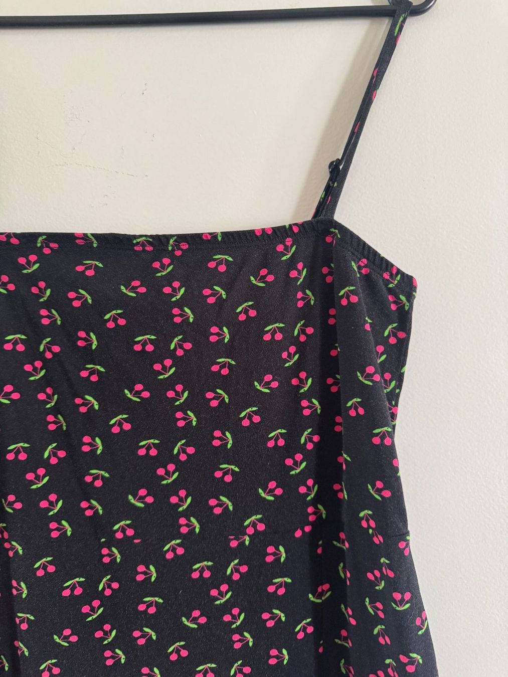 Kleider: ☀️🍒 Cherry Sommerkleid mit Schlitz, Grösse M 🍒 👗 – Gebraucht aus Künten von bel_6wn2 2