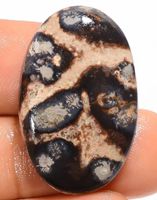 Cabochon L-3479 – Viper Jaspis 28X18X5mm – 20,5 Karat