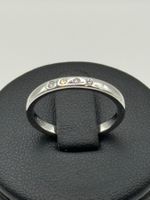 Bague en or blanc 18 carats et diamants