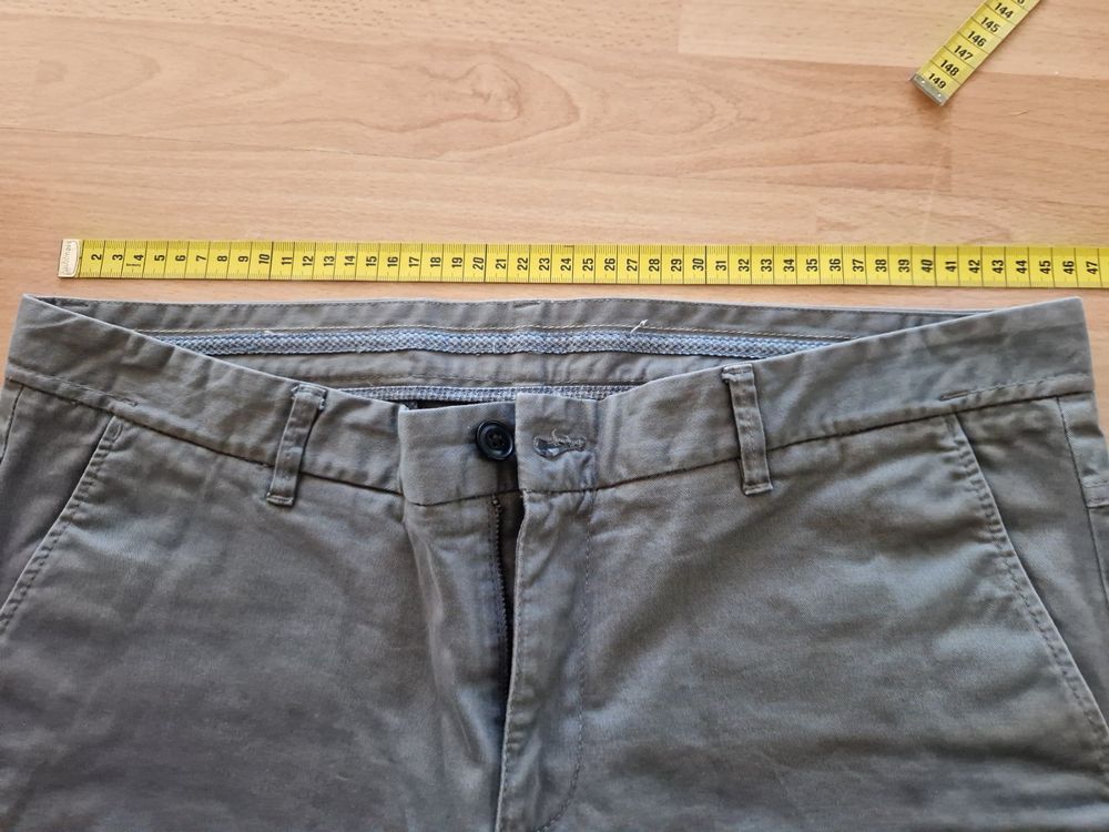 Zara Pantaloni: Herren Hose Grau Gr. 46 Zara Man kurz geschnitten – Usato da Neuhausen am Rheinfall venduto da Alchimista 3