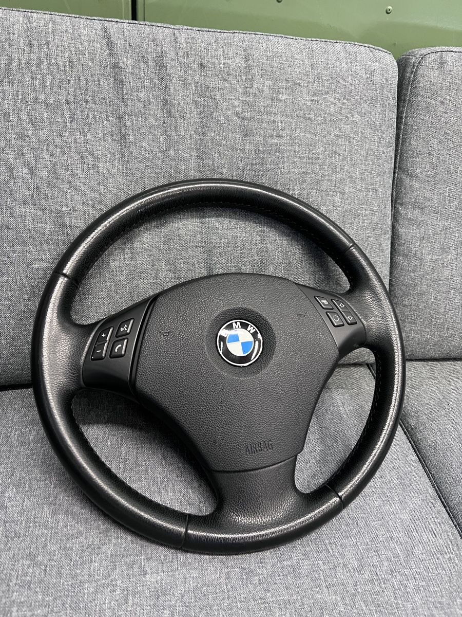 BMW Alle Autoersatzteile: BMW E90 E91 Lederlenkrad VFL Multifunktion, inkl. Airbag – Gebraucht aus Buochs von mikhh33