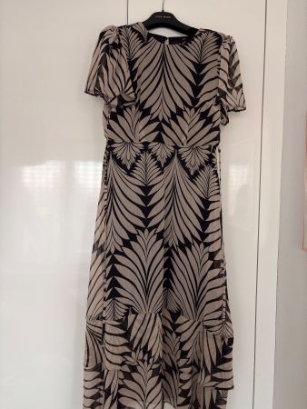 Sommerliches Maxikleid mit Gr. 40 ungetragen