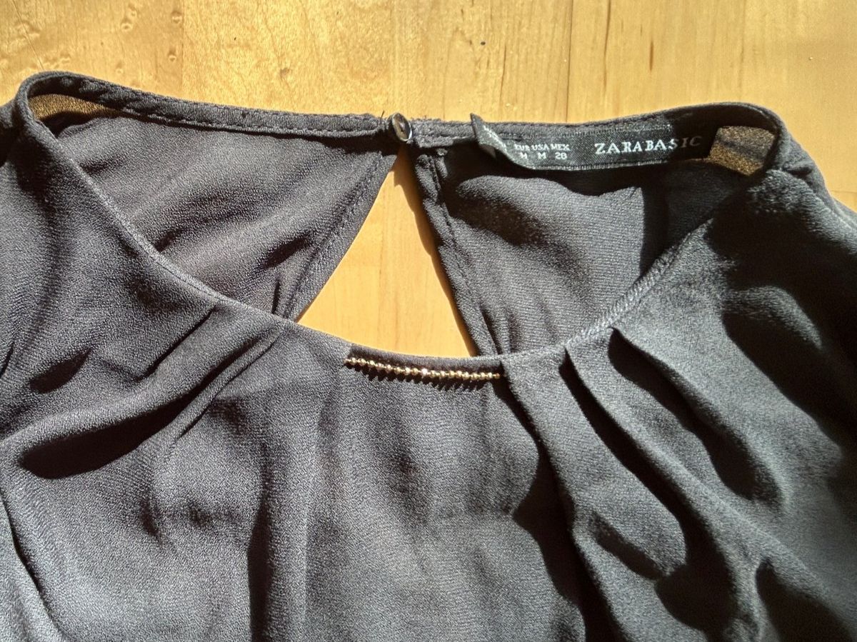 Zara Blusen: Zara Bluse, dunkelgrau /grau, Golddetails, M – Gebraucht aus Bern von SecondWave 4