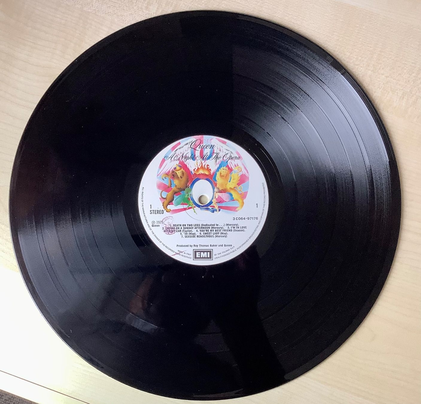 Schallplatten: Queen - A Night At The Opera - 1975 – Gebraucht aus Züberwangen von  6
