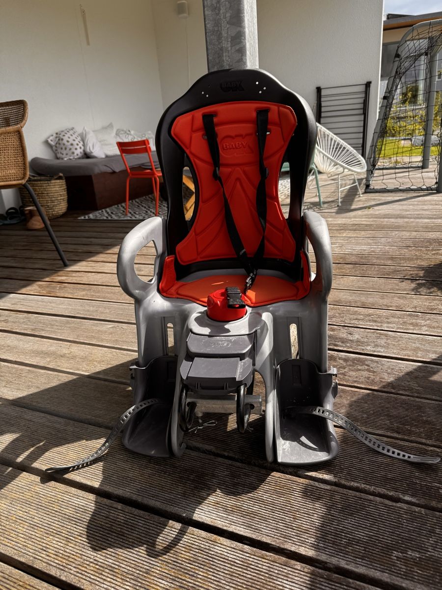 Pezzi di ricambio: Velo Kindersitz Okbaby mit Pletscher – Usato da Zürich venduto da Aesti 1