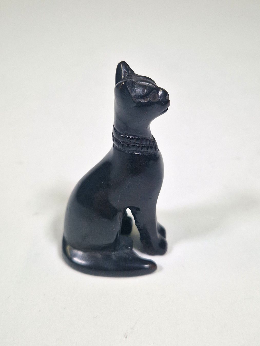 Figuren: Ägyptische bastet-Katzenstatue – Gebraucht aus Zollikofen von Restwert_Zollikofen 1