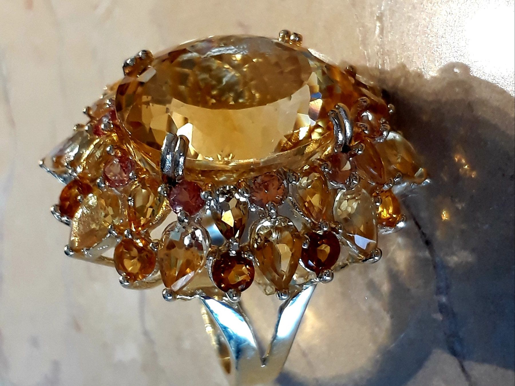 Bagues: Wunderschöner Vintage Ring voller Citrine – Neuf (Voir description) à Zürich par adriben 9