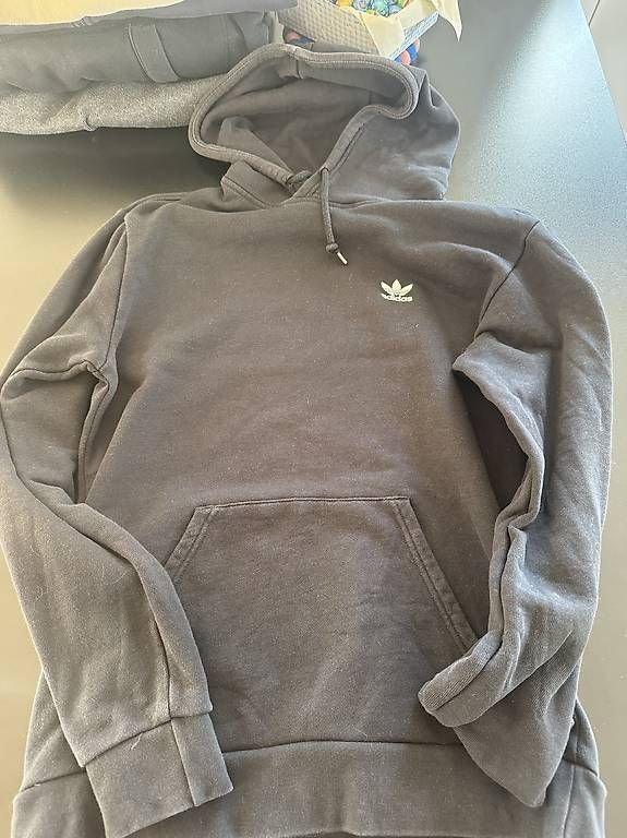 Maglioni & Felpe: Adidas Hoodie – Usato da St. Gallen venduto da rechsteinersell