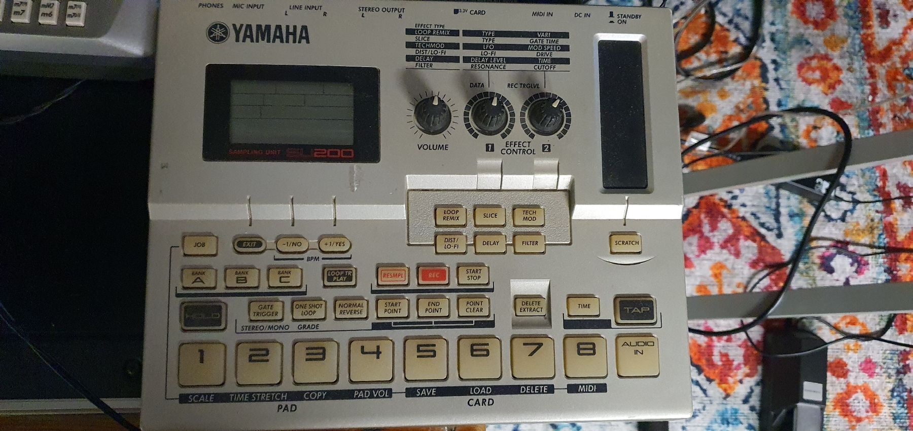 Yamaha Strumenti musicali: YAMAHA SU200 Sampler Rhythm Machine gebraucht – Usato da Muri AG venduto da Jeromia