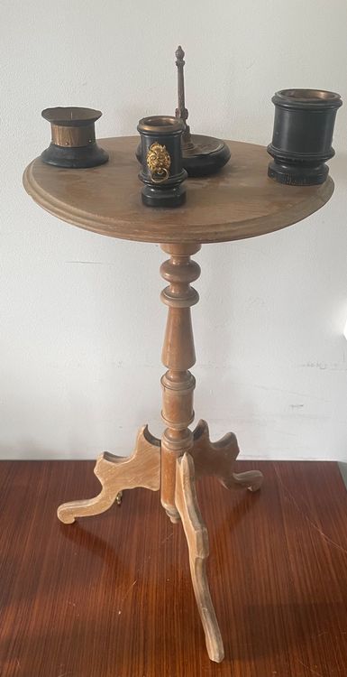 Antike Brienzer Rauchertisch mit Aschenbecher (Gebraucht) in Root für ...