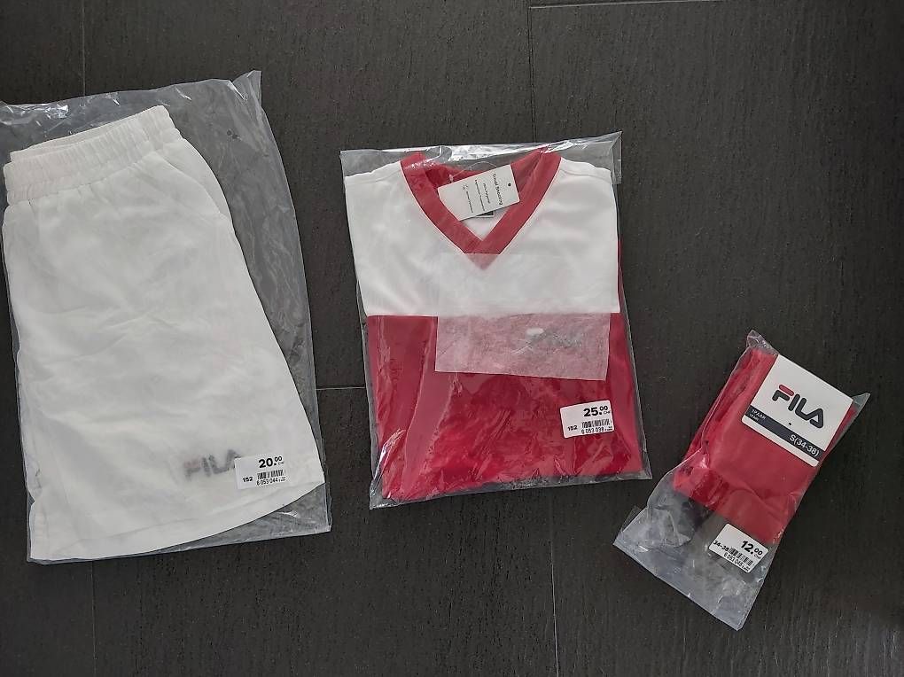 Scarpe, pantaloni & magliette da ginnastica: Fussball Set NEU – Usato da Zuzwil SG venduto da Speedy88 4