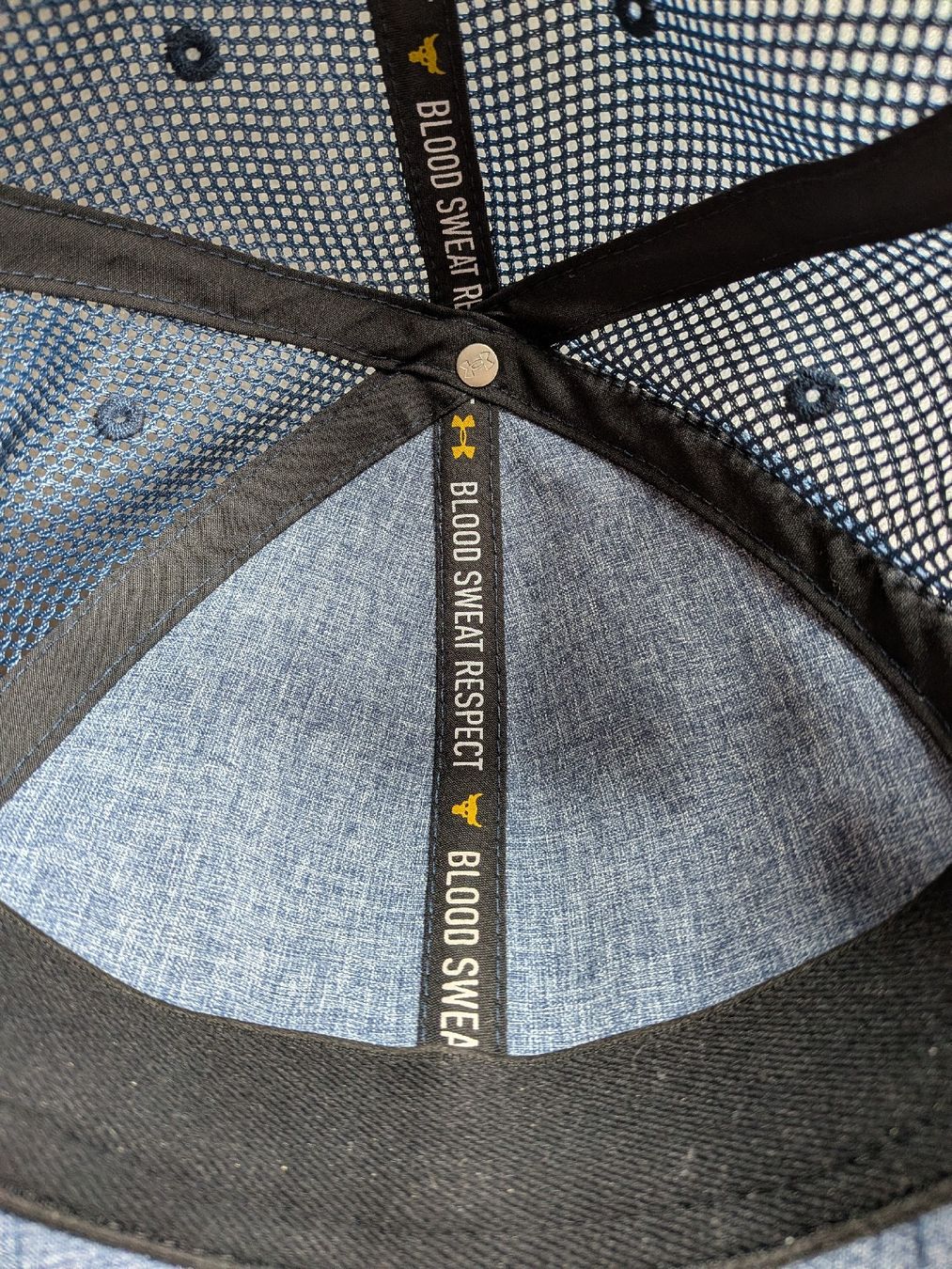 Altro in  Abbigliamento & Accessori: Under Armour Project Rock – Usato da Küssnacht am Rigi venduto da schweizerrose 2