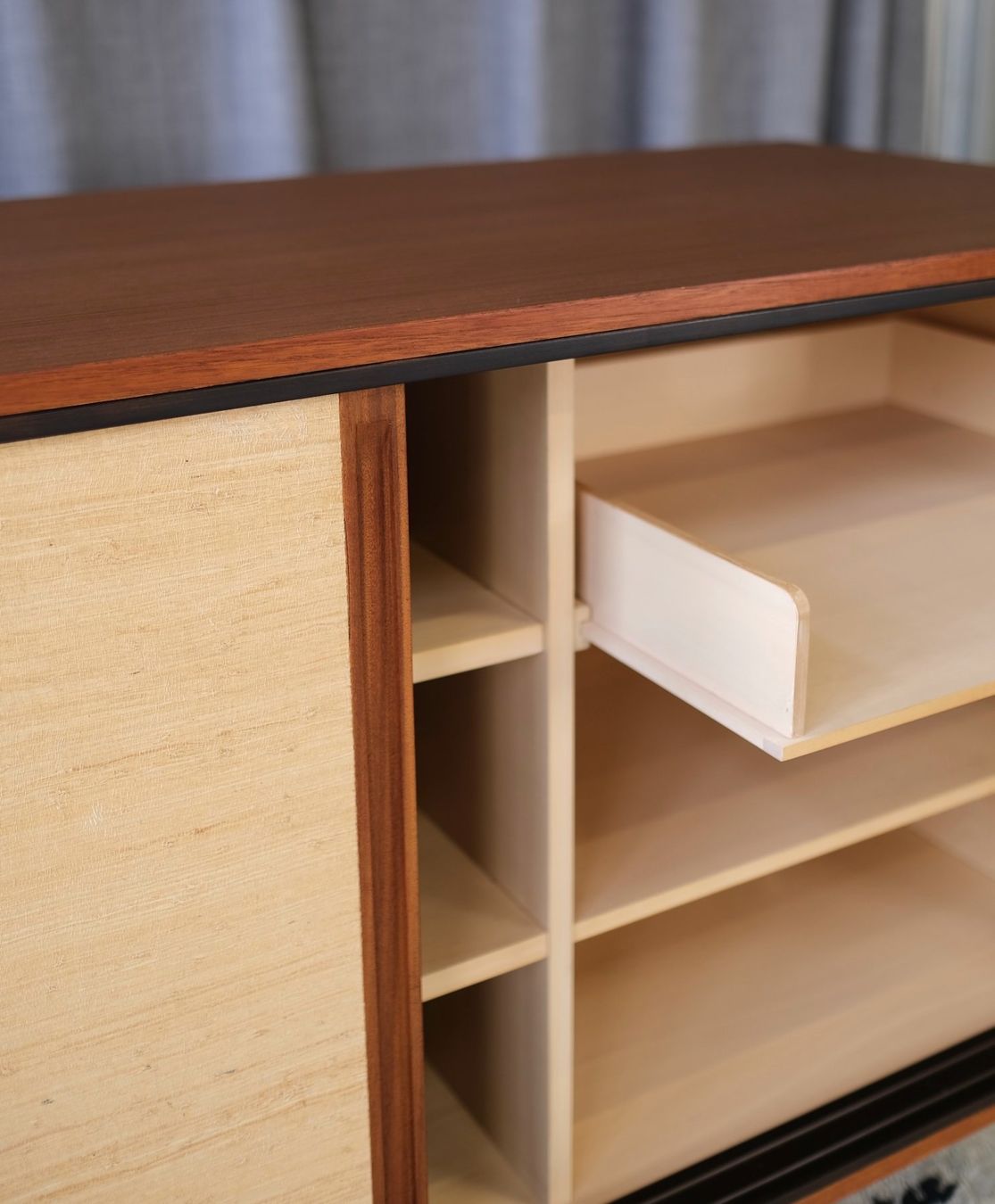 Cassettiere: Dieter Wäckerlin Sideboard von Behr Möbel 1958 – Usato da Bern venduto da Zmodern_VIN 6