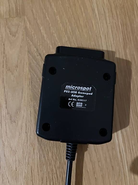 Unità & Adattatore: Playstation2 to USB Gamepad Adapter – Usato da Luzern venduto da Alhae