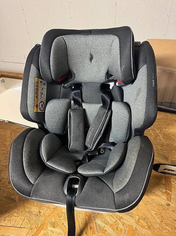 Seggiolini per auto: Siège Auto Osann 360 Reboarder – Usato da Cheyres venduto da jamesmcfly