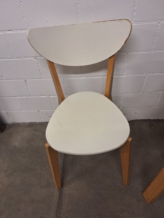 Runder Massivholztisch mit 2 Stühlen – Vintage (D'occasion) à Zürich ...