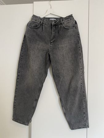 Vero Moda Aware Loose Jeans, Gr. 29/32, Graue Waschung