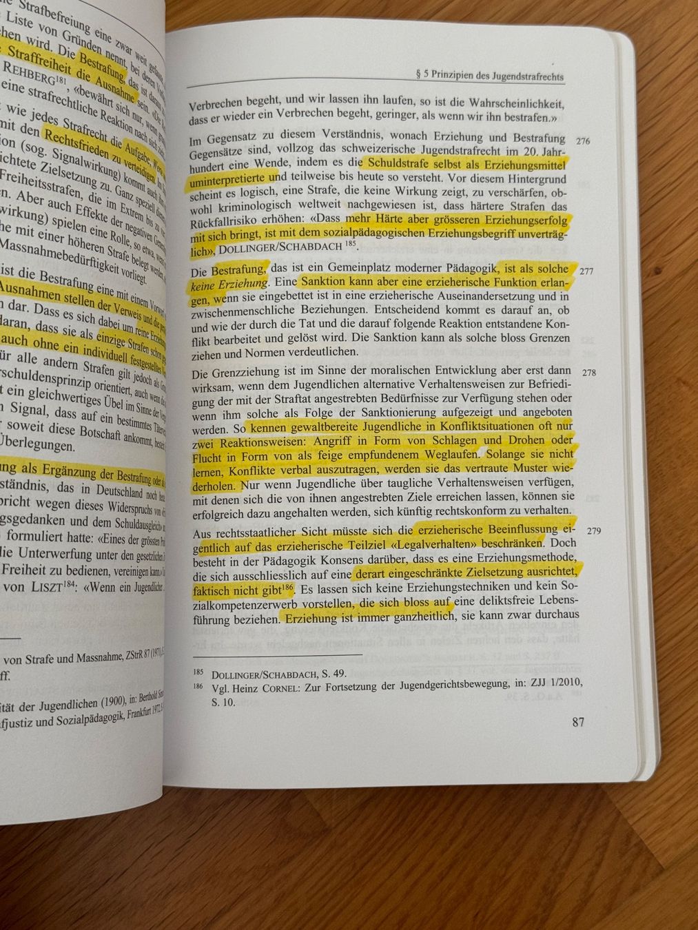 Libri: Schweizerisches Jugendstrafrecht, 3. Auflage – Usato da Steinhausen venduto da sar_ph7q 1