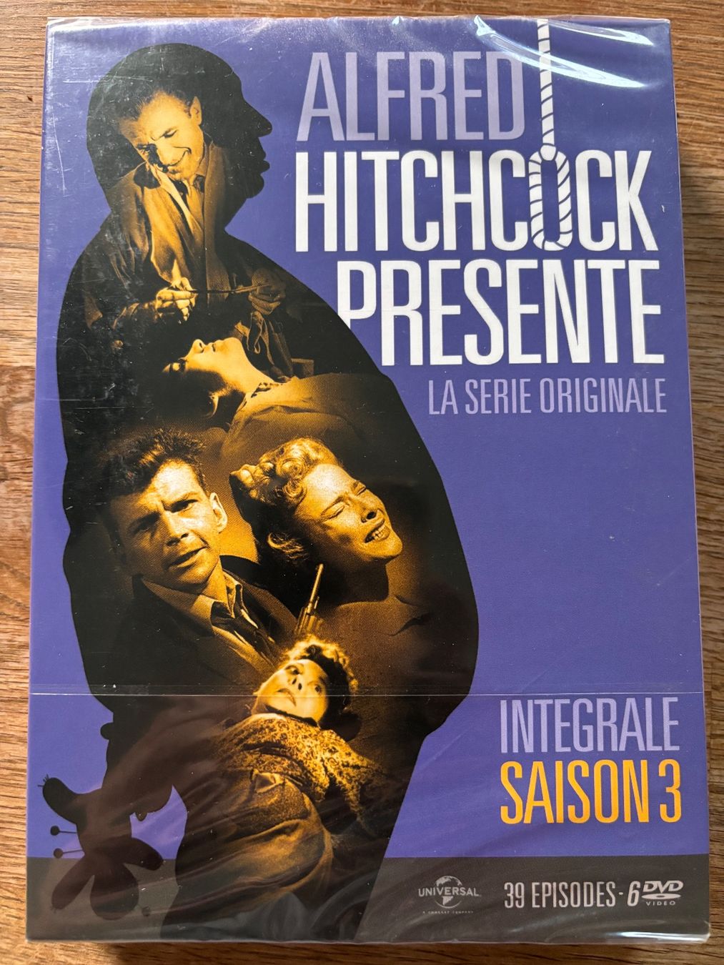 Tutti i DVDs: Alfred Hitchcock présente la série originale saison 3 – Nuovo e nell'imballaggio originale da La Chaux-de-Fonds venduto da bartoglan