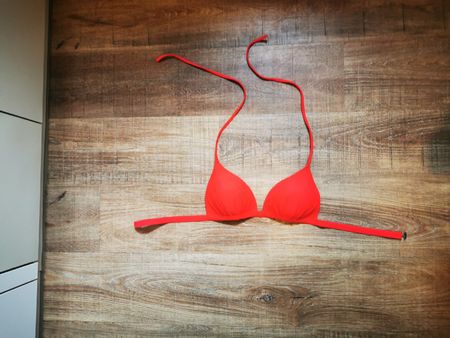 Rotes Bikini Oberteil Top Gr. S sommerlich, wenig getragen!