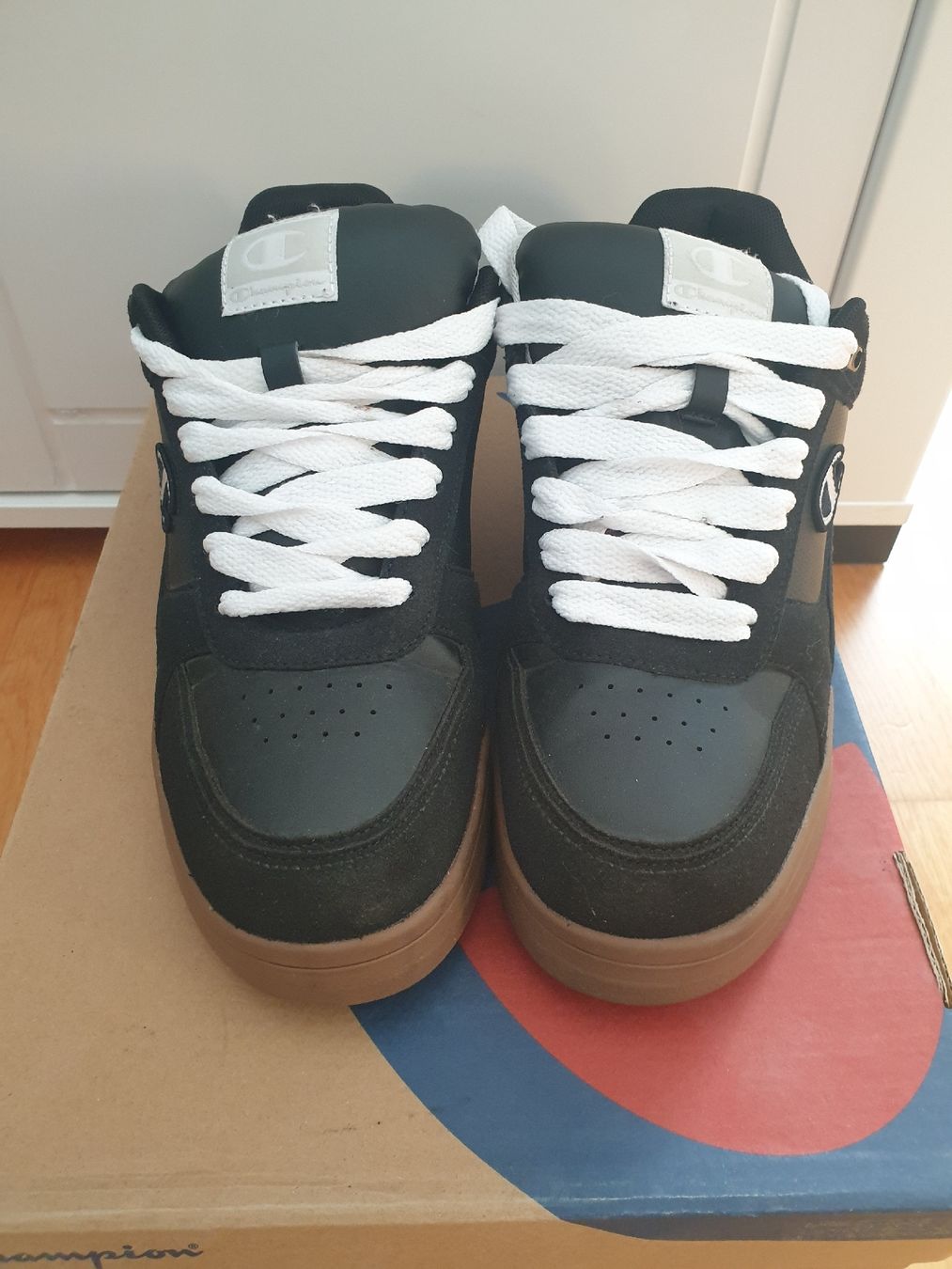 Champion Scarpe da uomo: Chaussures Champion – Usato da Fribourg venduto da mal_8zjh