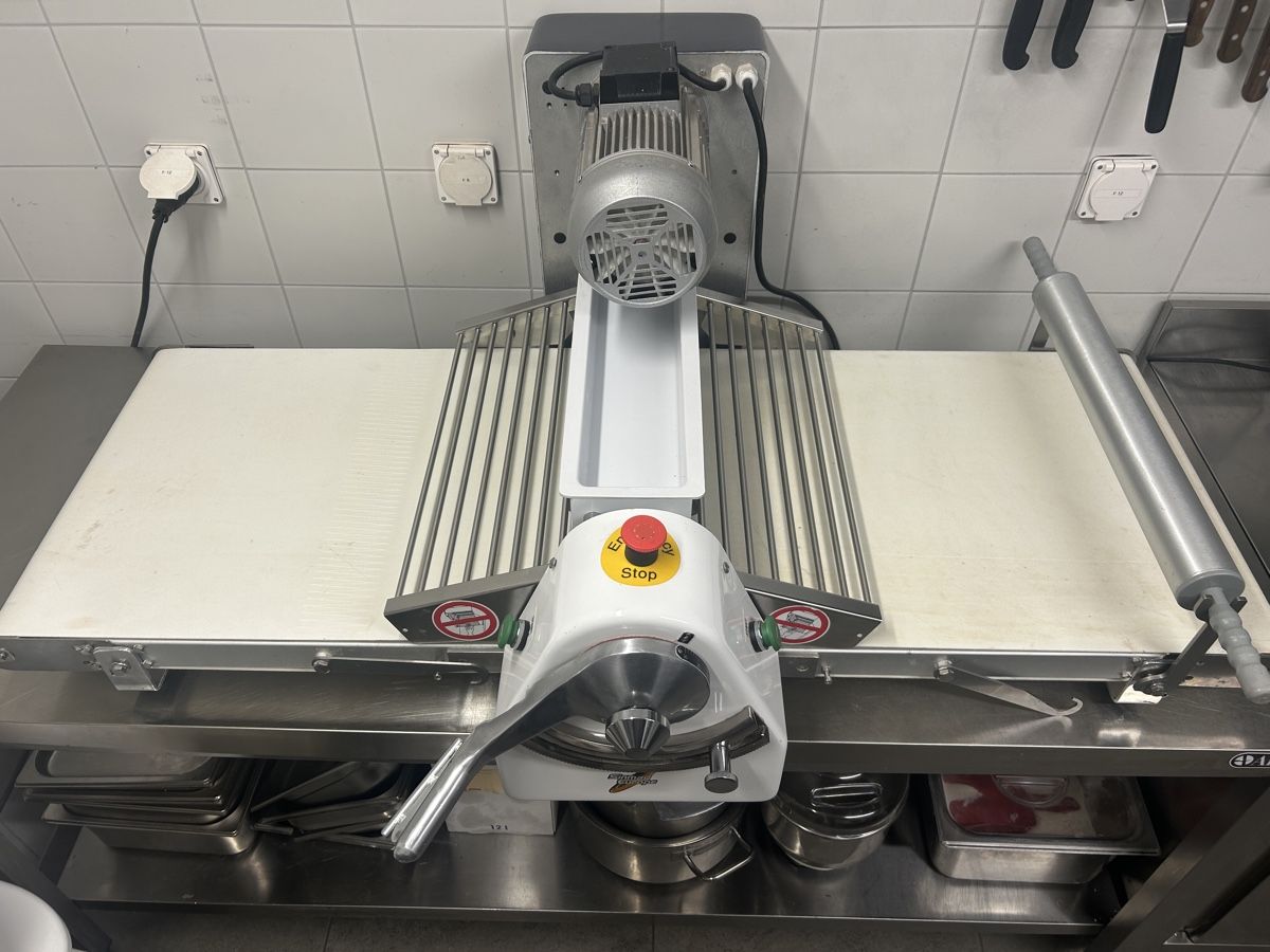 Elettrodomestici da cucina: TischAusrollmaschine  – Usato da Leysin venduto da ols_suisse 2