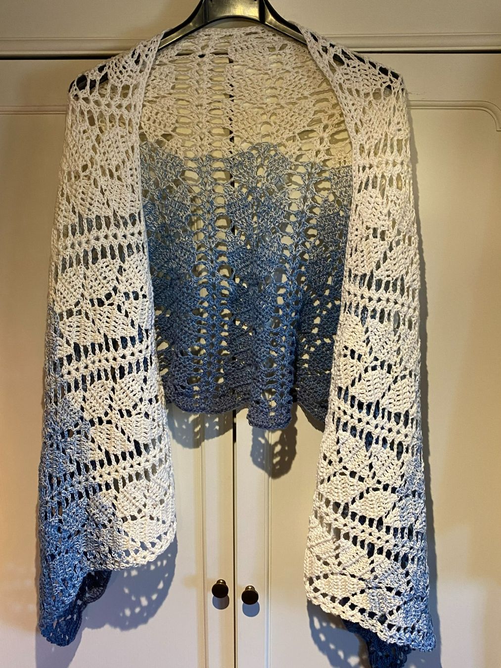 Foulard & Sciarpe: SOMMER DREIECKSTUCH HANDGESTRICKT – Usato da Meienried venduto da ManuelaBoutique 2