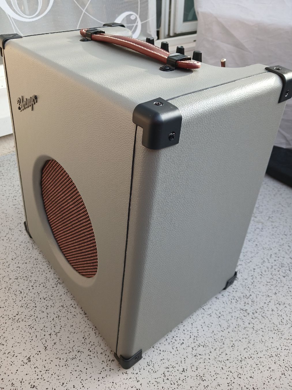 Behringer Amplificatori: Ampli bass Behringer Thunderbird B-108 customised – Usato da Penthalaz venduto da Allgoodsuisse 4