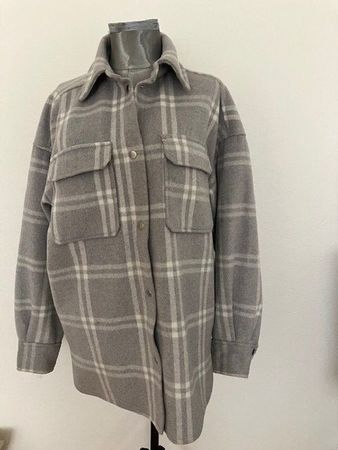 Veste surchemise carreaux grise chaude et tendance, taille M