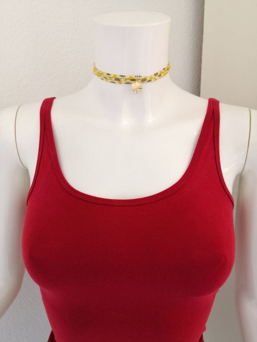 Mango Top: 🤩MANGO BASIC STRETCH TRÄGER TOP ROT NEU – Nuovo (secondo la descrizione) da Olten venduto da Naja-Twins-Twins 3