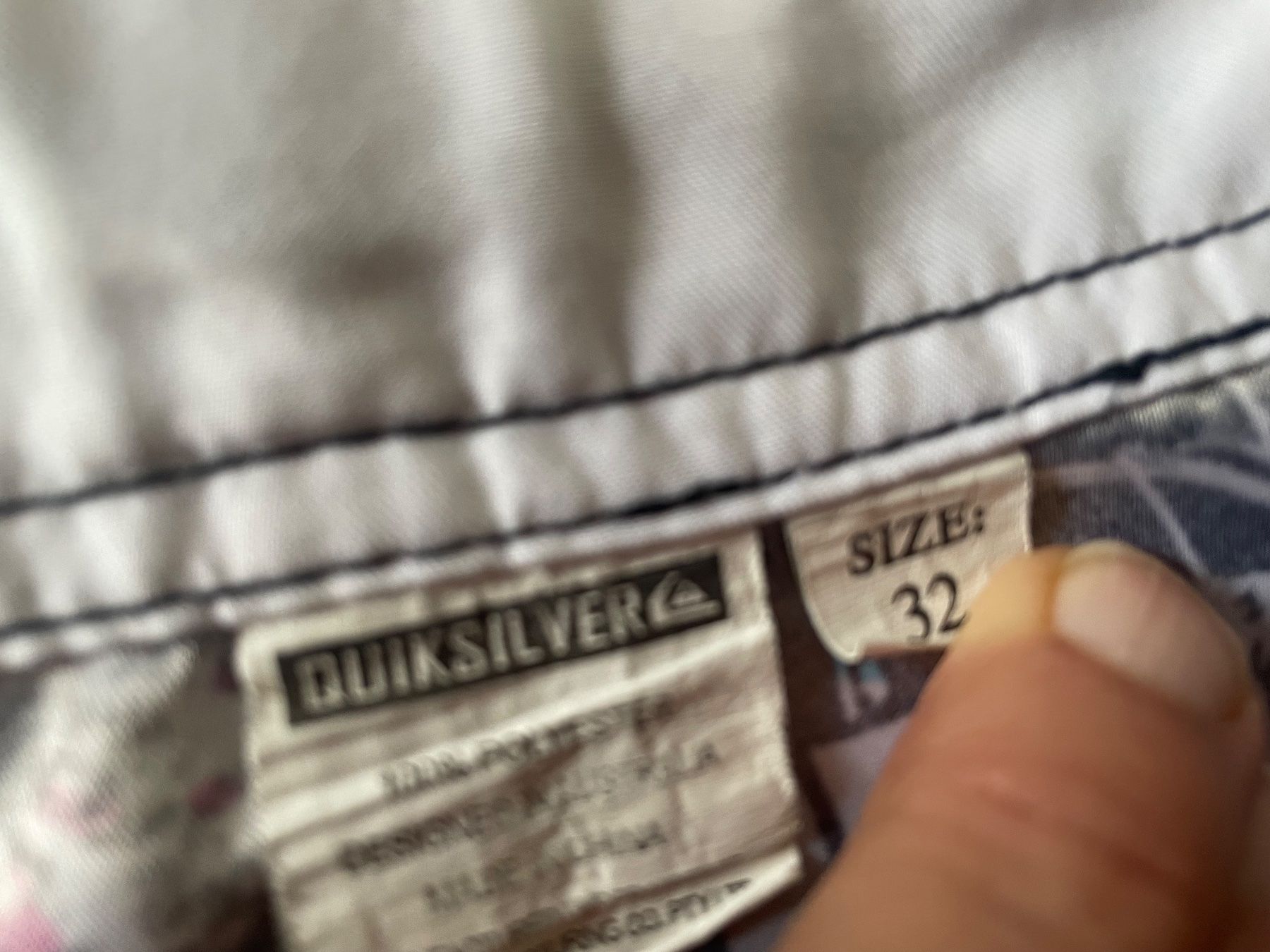 Quiksilver Costumi da bagno: Badehose Quiksilver gemustert Grösse 32 – Usato da Coldrerio venduto da Theres2004 6