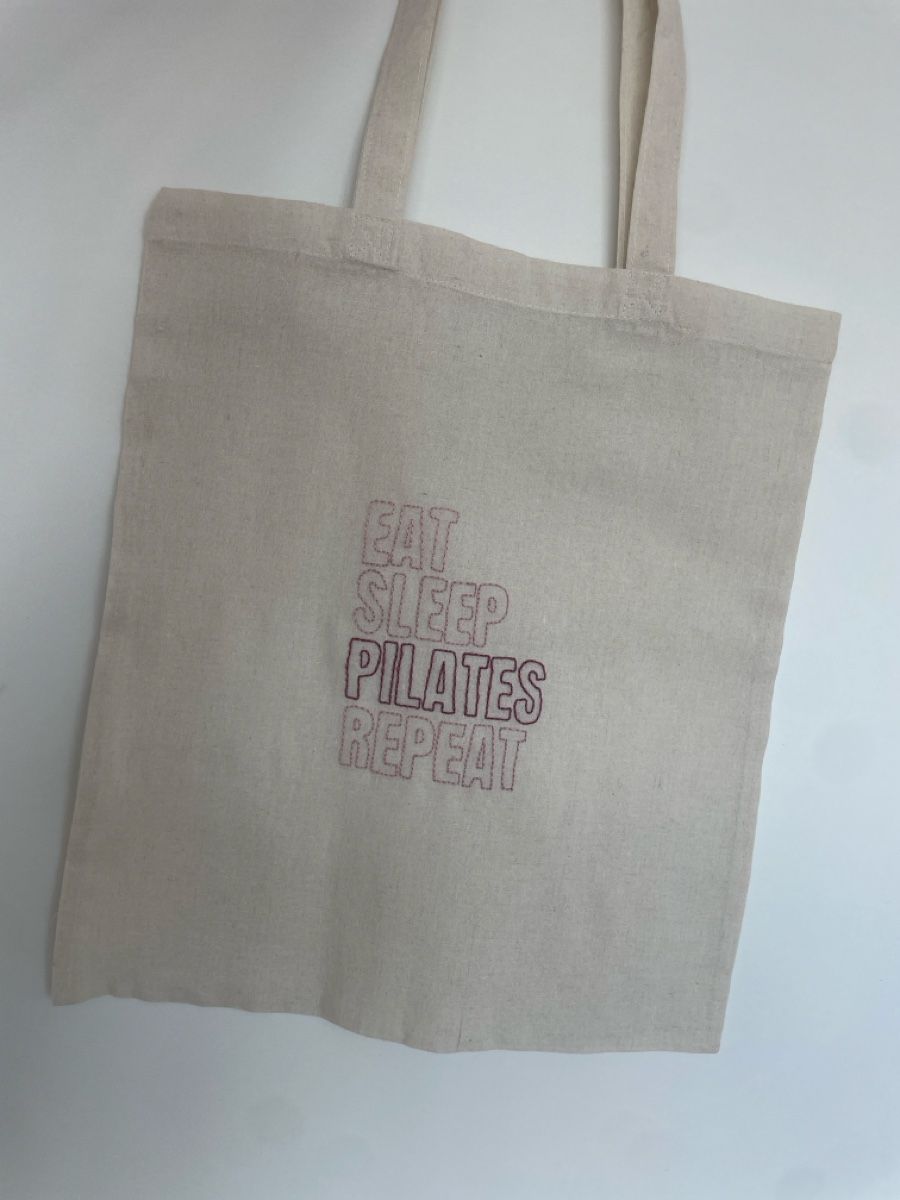 Borse: Tote bag Pilates brodé à la main – Nuovo e nell'imballaggio originale da Nyon venduto da laralc