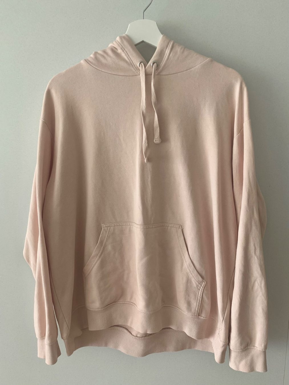 Maglioni & Felpe: Hoodie / Kapuzenpullover – Usato da Luzern venduto da Leaaa