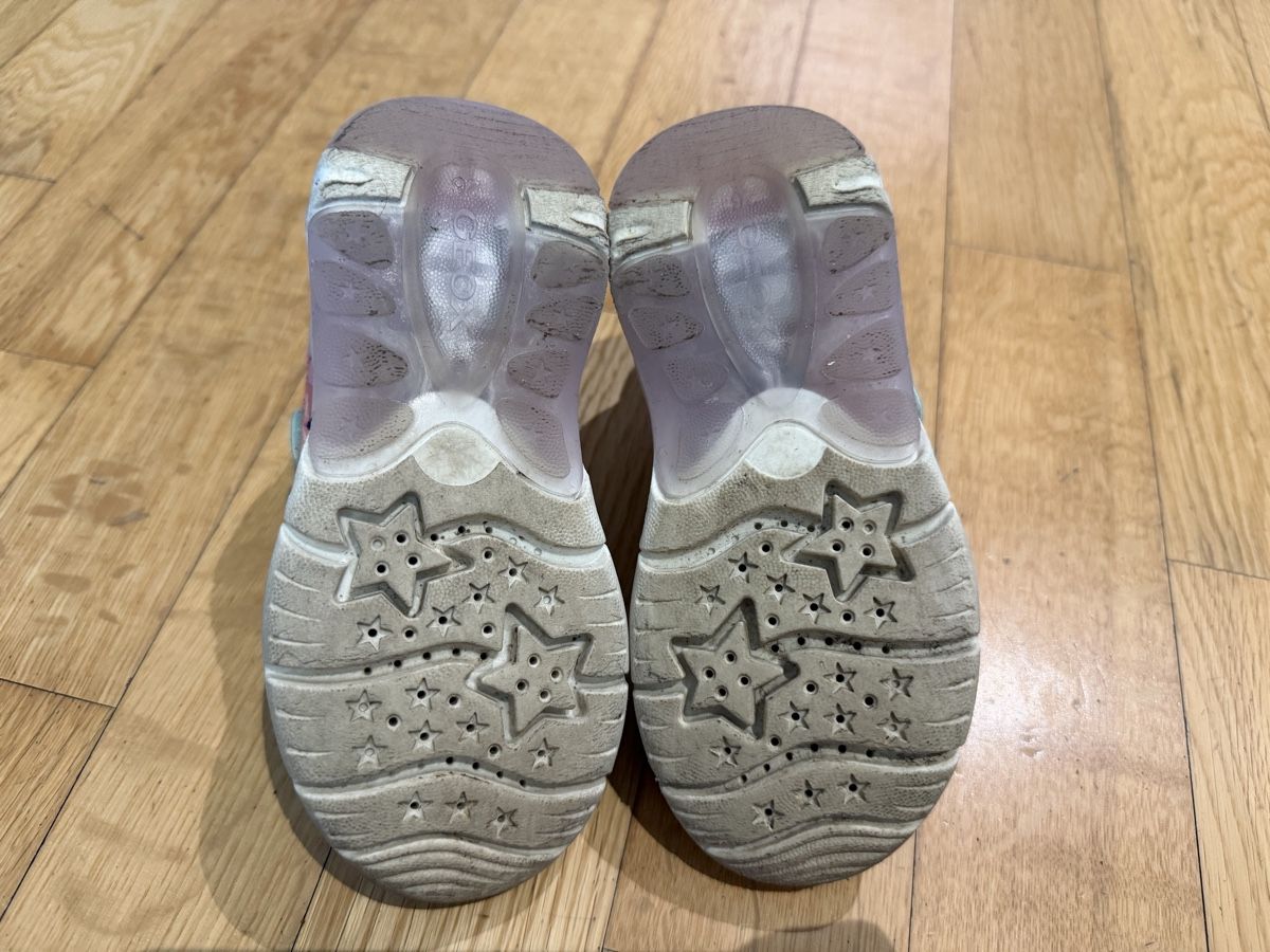 Scarpe per ragazze: Geox Disney Princess 26 – Usato da Winterthur venduto da _cyb3r-w0lf_ 3