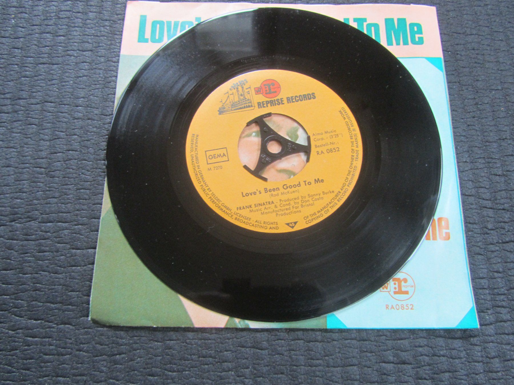 Dischi in vinile: Frank Sinatra - Love's Been Good To Me                  /cbl – Usato da Seengen venduto da mikelele 1