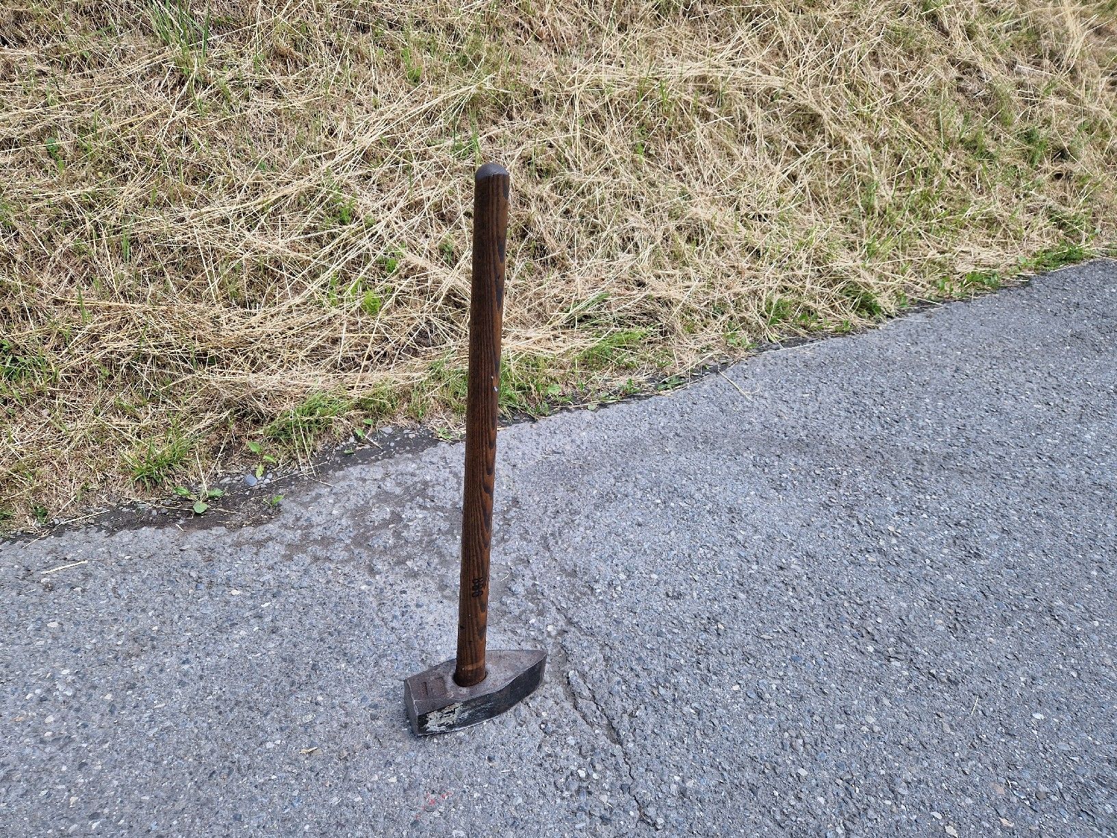 Tutti gli attrezzi: 12kg Hammer / Vorschlaghammer – Usato da Herbligen venduto da and_q5hr